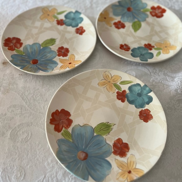 Cindy Crawford Style 9” salad plates, there are 3 total floral blues and reds - Picture 9 of 10